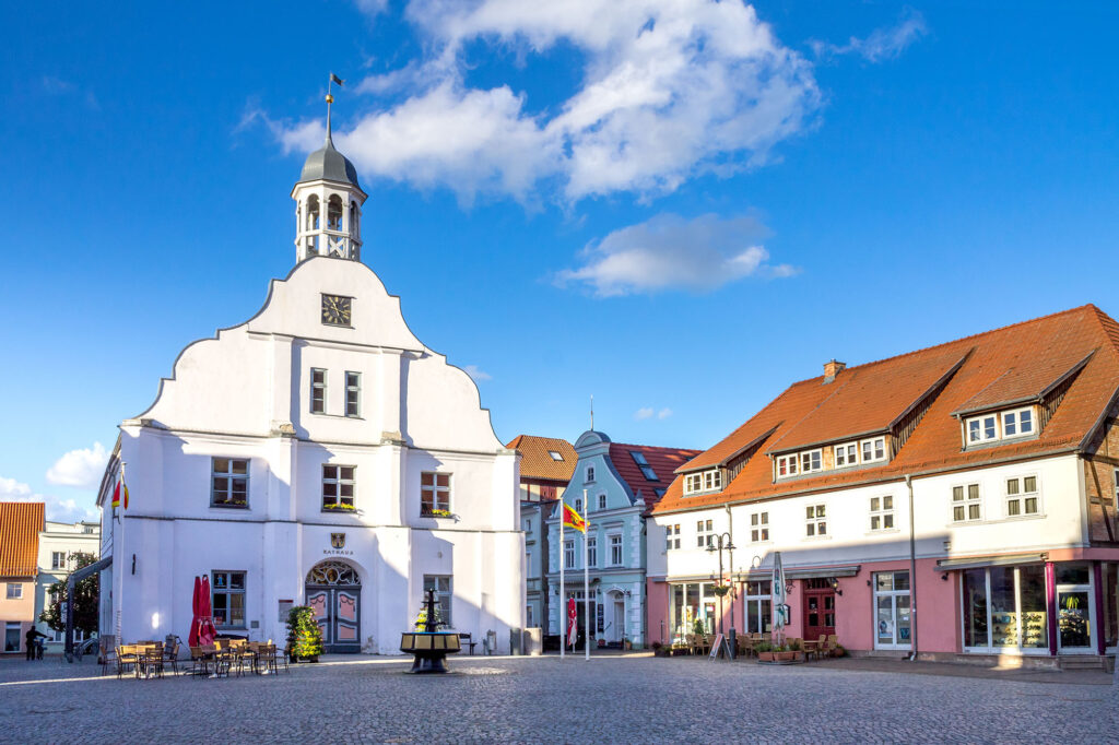 Bild zeigt Marktplatz von Wolgast